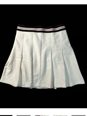 Papaya Pleated Skort Side Zipper Sz L EUC!!